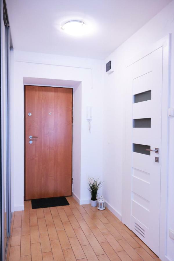 Chill & Explore By Cooee Apartment Warsaw